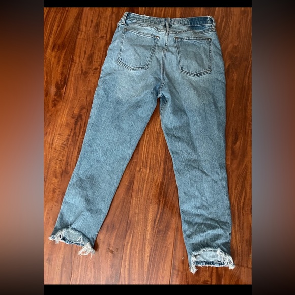 Abercrombie and Fitch - Picture 2 of 3